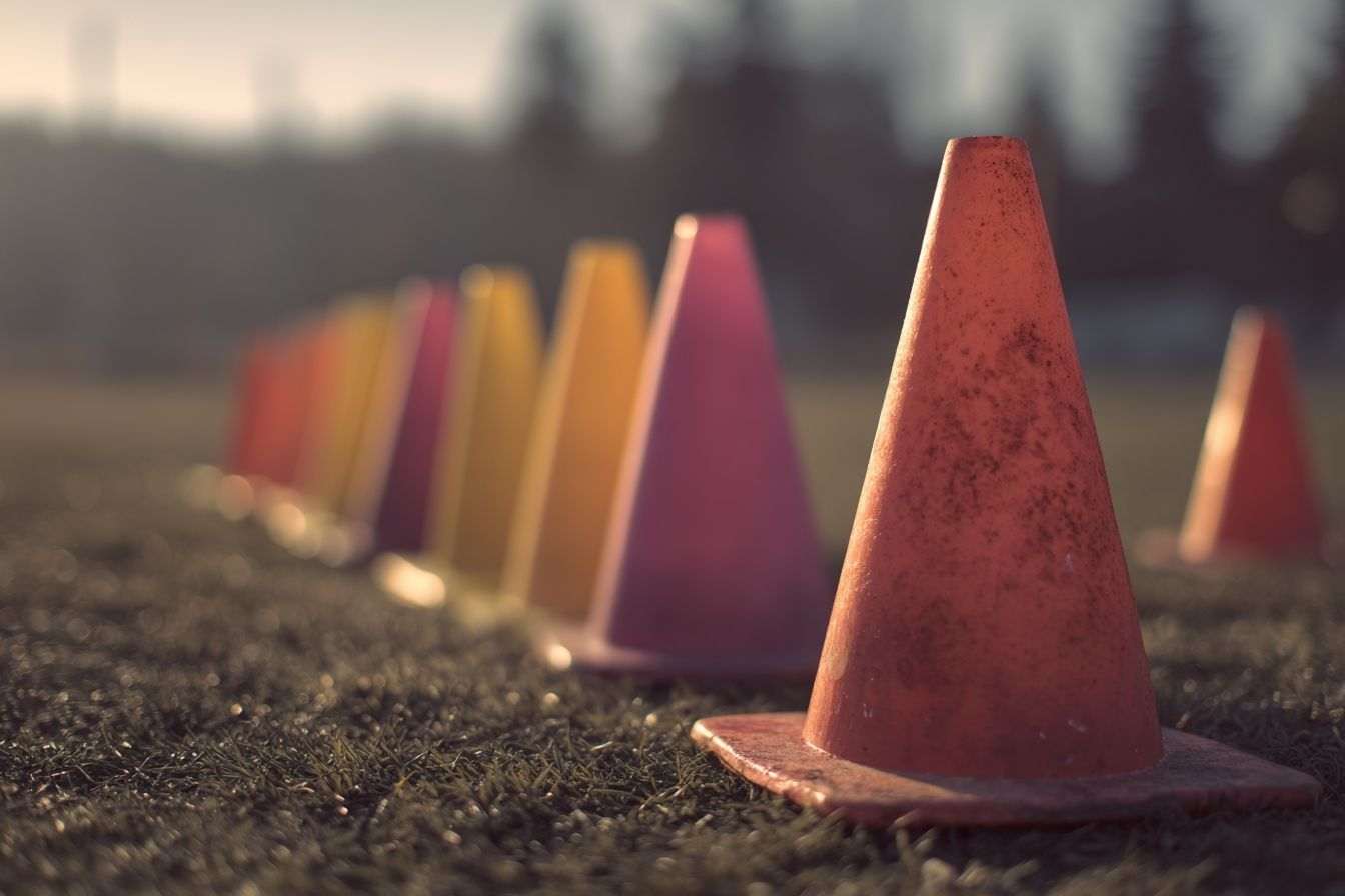 Cones colorés pour entraînement plyométrique